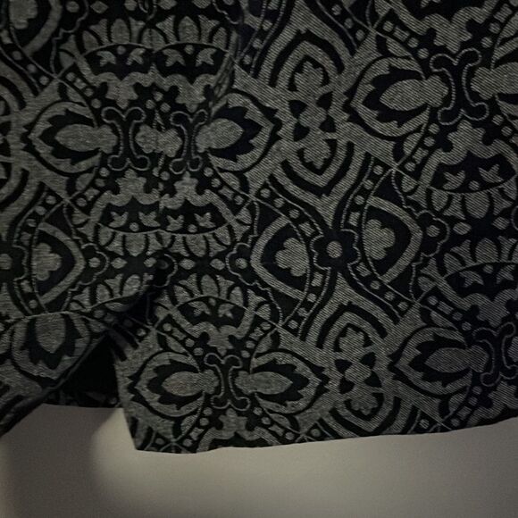 Ladies ANN TAYLOR Poly Wool lined Skirt size 8p like new - Picture 7 of 8